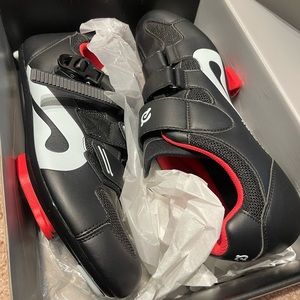 Peloton Cycling Shoes, Size 46 (US 12) Men